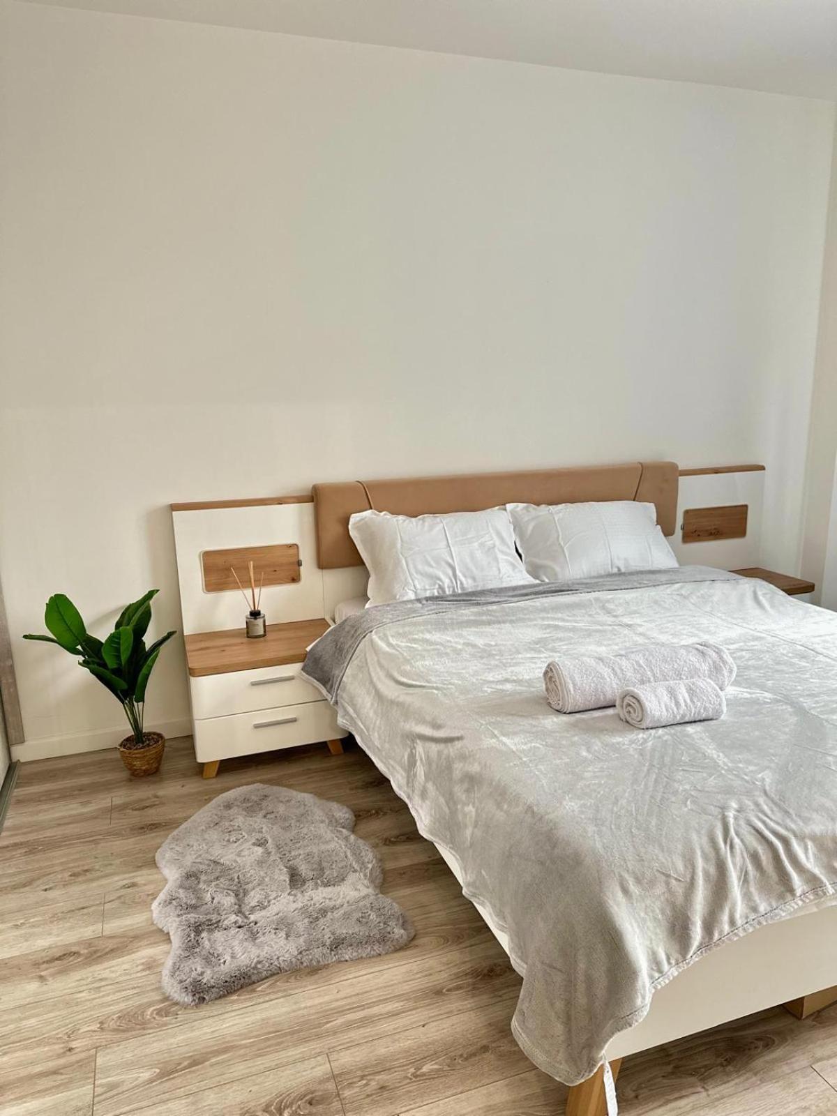 Central Park Apartment Cluj-Napoca Esterno foto